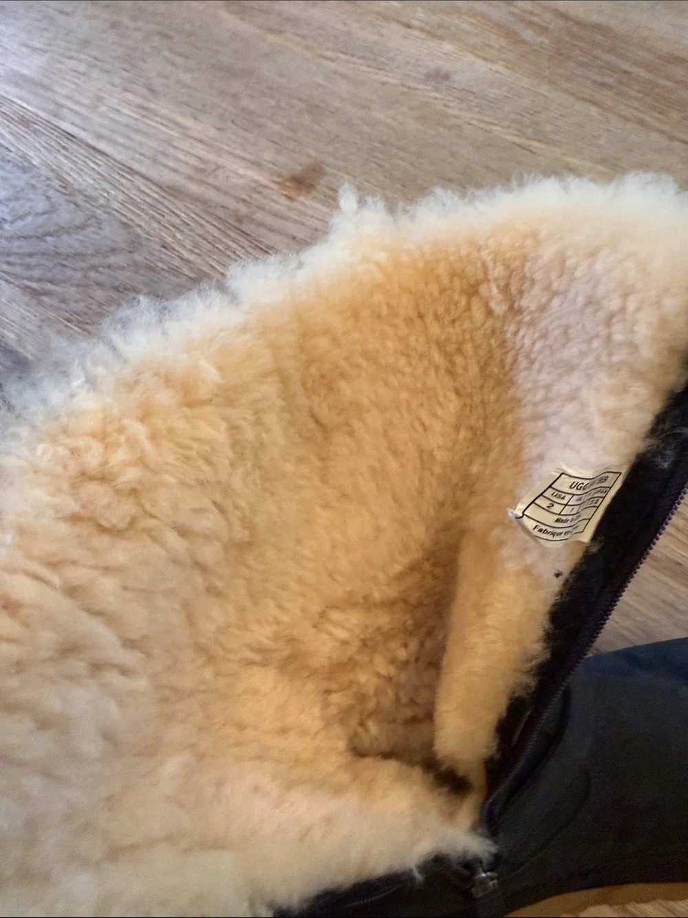 UGG classic kids